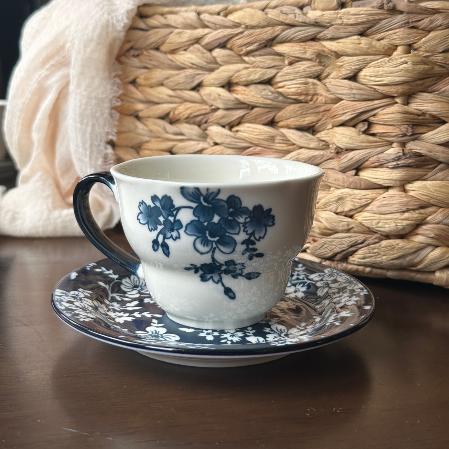 ヴィンテージコーヒーカップ＆ディッシュ2点セット　英国風花柄 - Tea Coffee Set Up のレビューと価格