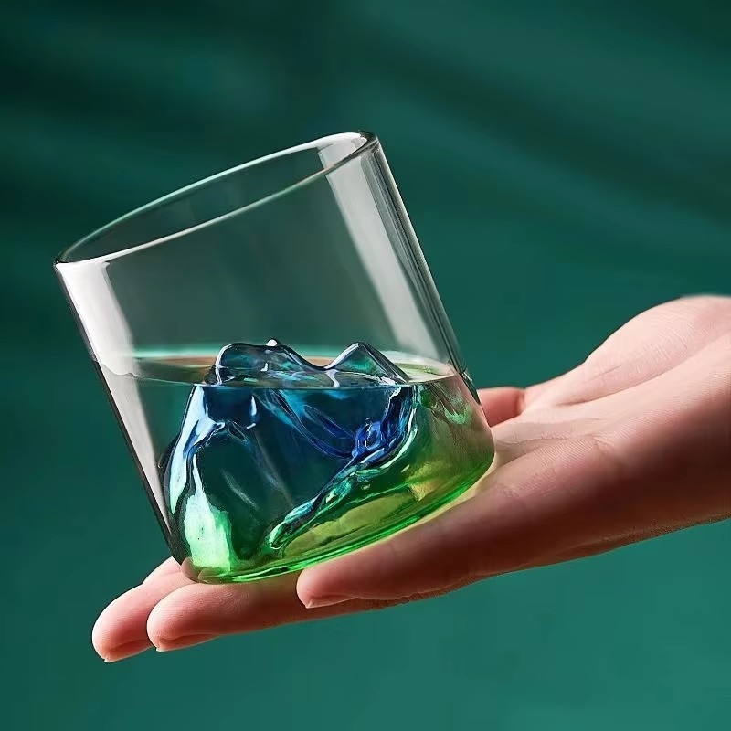170 ミリリットル日本ウイスキーガラスカップ 3D 富士山 - Coffee Tea Vodka のレビューと価格