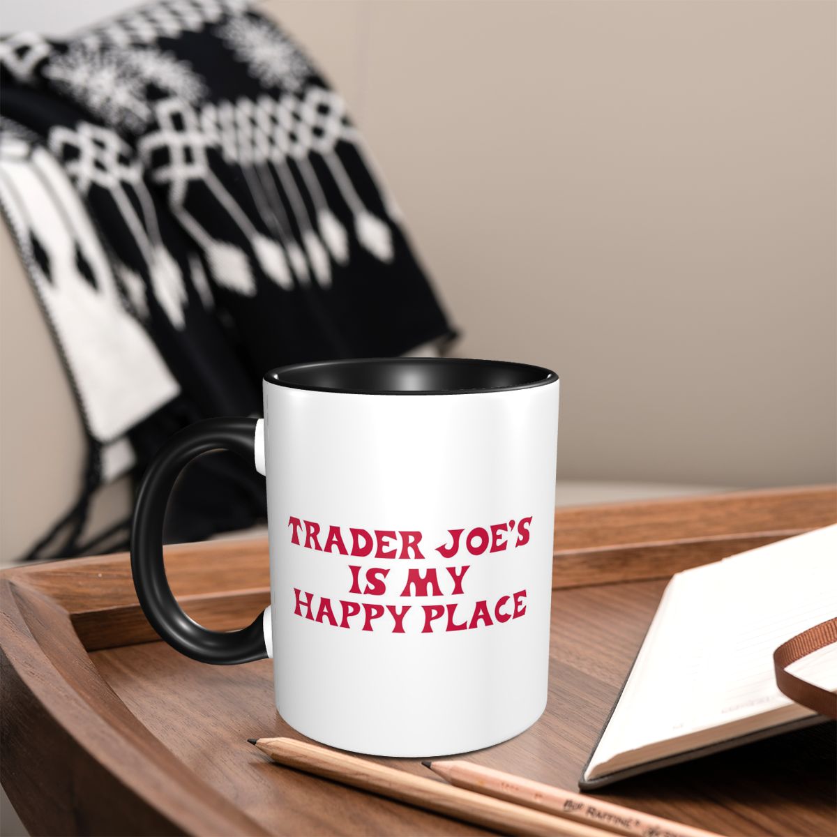トレーダージョーズは私の幸せな場所です 面白い引用句入りマグ - Coffee Tea Place のレビューと価格