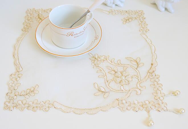 豪華なスパンコールレースの刺繍が施されたテーブルマット,布の - Coffee Tea Place のレビューと価格